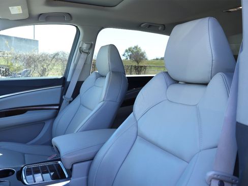 Certified 2018 Acura MDX FWD image 11