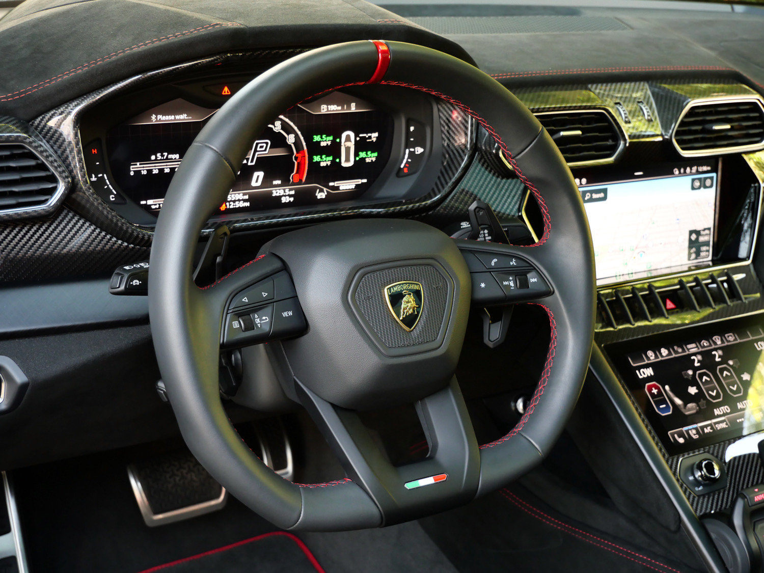 Used 2024 Lamborghini Urus Performante AWD/4WD image 11