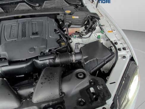 Used 2017 Jaguar XJ R-Sport image 20