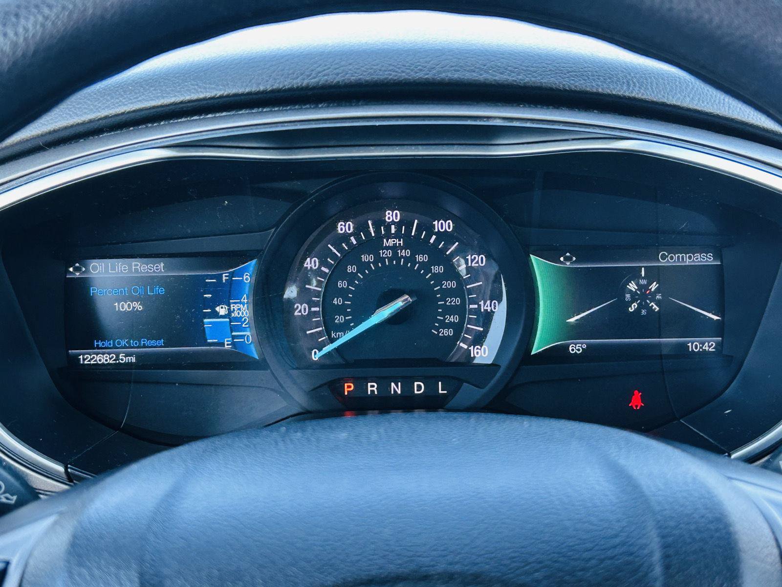 Used 2019 Ford Fusion SE FWD image 15