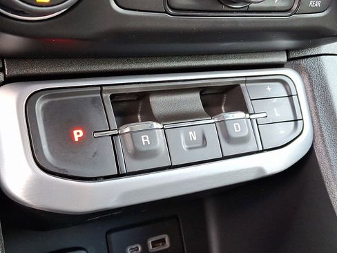 Used 2022 GMC Acadia SLE w/ Driver Convenience Package image 14