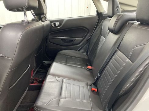 Used 2016 Ford Fiesta Titanium FWD image 19