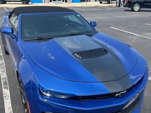 Used 2020 Chevrolet Camaro SS RWD image 1