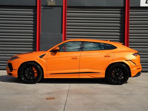 Used 2023 Lamborghini Urus S image 6
