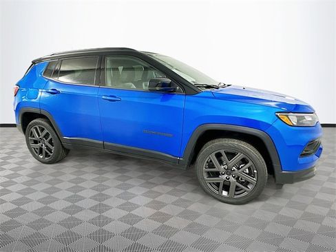 New 2025 Jeep Compass Limited w/ Sun & Sound Group image 3