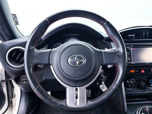 Used 2015 Scion FR-S RWD image 18