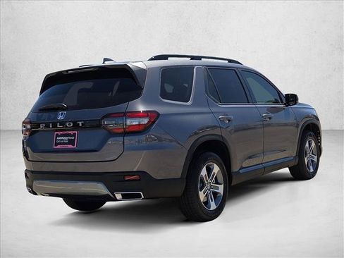 Used 2026 Honda Pilot EX-L image 2