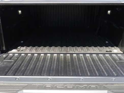 Used 2025 Toyota Tacoma SR5 image 18