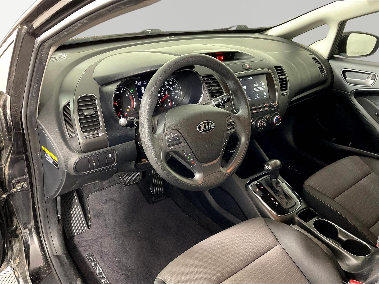 Used 2018 Kia Forte LX w/ LX Popular Package FWD image 17