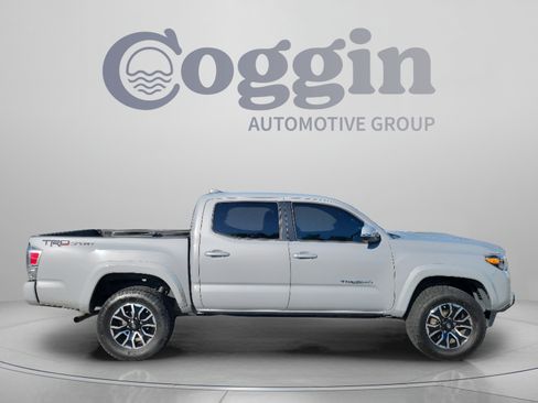 Used 2020 Toyota Tacoma TRD Sport RWD image 4