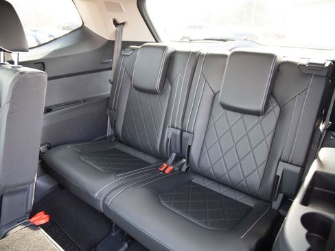 Used 2024 Volkswagen Atlas SEL Premium R-Line image 23