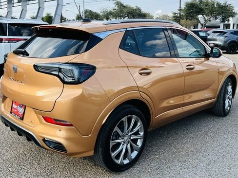 Used 2025 Buick Encore GX Avenir w/ Avenir Technology Package image 6