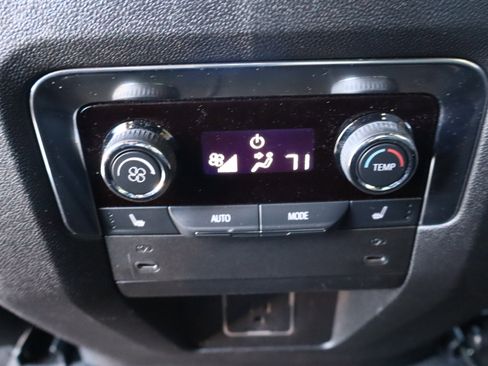 Certified 2025 Chevrolet Suburban RST w/ Comfort Package image 34