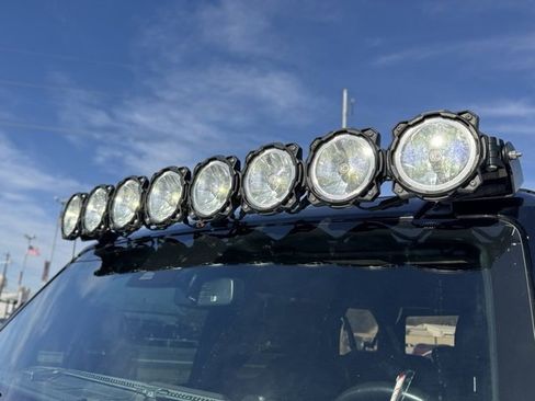 Used 2022 Ford Bronco Badlands image 9