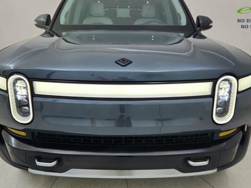 Used 2024 Rivian R1S Adventure AWD/4WD image 4