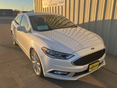 Used 2017 Ford Fusion Platinum image 3