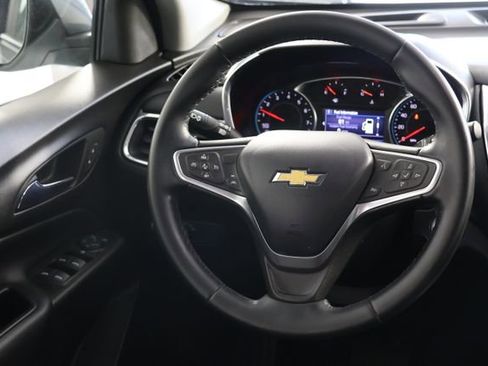 Used 2023 Chevrolet Equinox LT AWD/4WD image 10