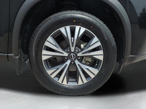 Certified 2023 Nissan Rogue SV w/ SV Premium B Package image 10