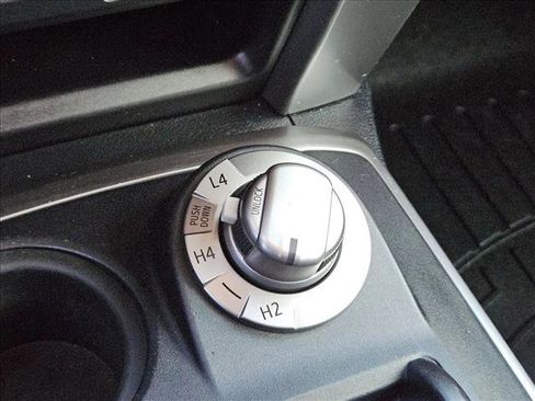 Used 2019 Toyota 4Runner SR5 image 18