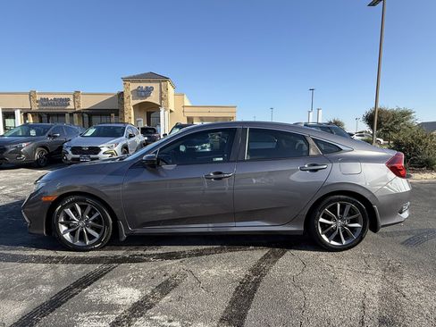 Used 2020 Honda Civic EX image 4