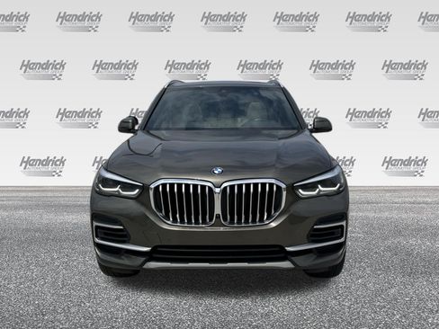 Used 2022 BMW X5 sDrive40i w/ Luxury Seating Package RWD image 3