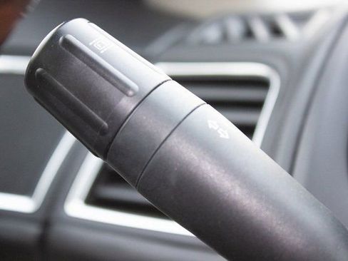 Used 2018 Ford Explorer Platinum image 28