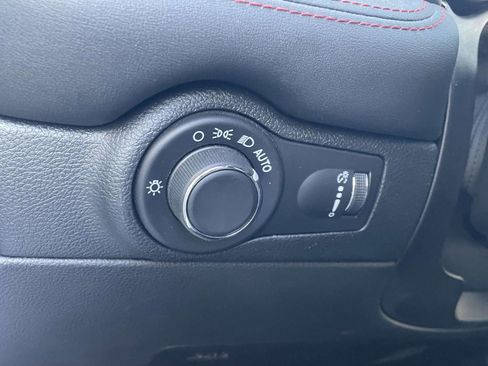 Used 2024 Dodge Durango GT image 27