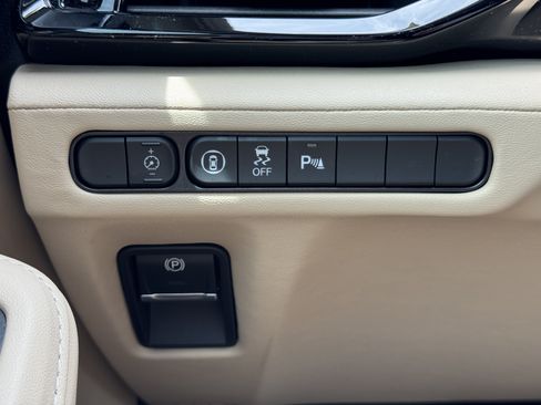 Used 2024 Acura MDX SH-AWD w/ Technology Package image 29