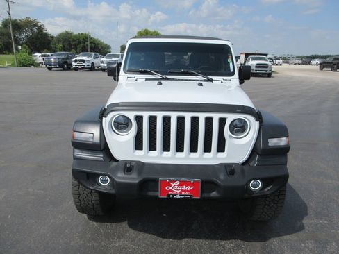 Used 2019 Jeep Wrangler Unlimited Sport S AWD/4WD image 10