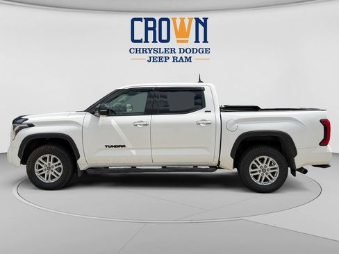 Used 2023 Toyota Tundra SR5 w/ SR5 Premium Package AWD/4WD image 6