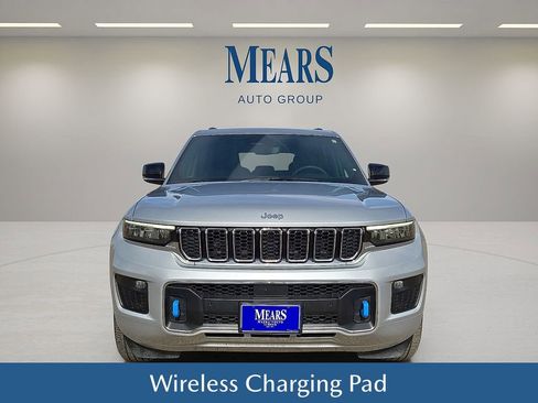 Used 2023 Jeep Grand Cherokee Overland w/ Luxury Tech Group IV image 9