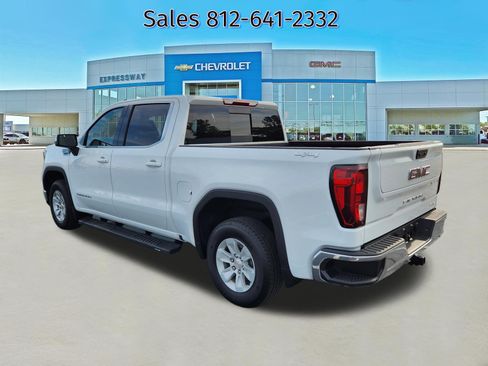 Used 2025 GMC Sierra 1500 SLE w/ Preferred Package AWD/4WD image 5