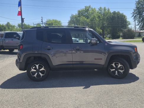Used 2020 Jeep Renegade Trailhawk w/ Cold Weather Group AWD/4WD image 24