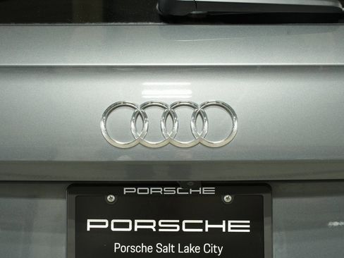 Used 2020 Audi Q5 2.0T Premium Plus w/ Premium Plus Package image 16