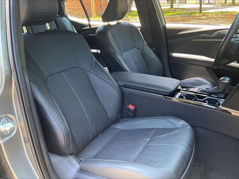 Used 2025 Toyota Camry XSE FWD image 29