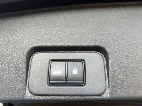 Certified 2023 Nissan Rogue Platinum w/ Platinum Premium Package image 12