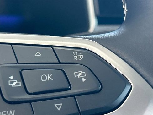 New 2026 Volkswagen Taos SE image 22