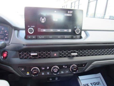 Used 2024 Honda Accord EX image 27