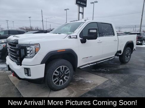Used 2022 GMC Sierra 3500 AT4 w/ AT4 Preferred Package image 4