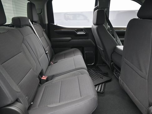 Used 2025 Chevrolet Silverado 1500 LT image 31