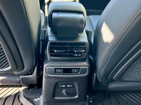 Used 2022 Audi Q4 e-tron Premium Plus w/ Premium Plus AWD/4WD image 18