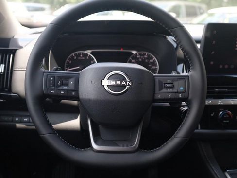 New 2026 Nissan Pathfinder SV AWD/4WD image 8