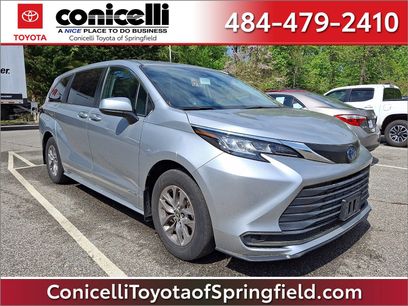 Used 2021 Toyota Sienna LE