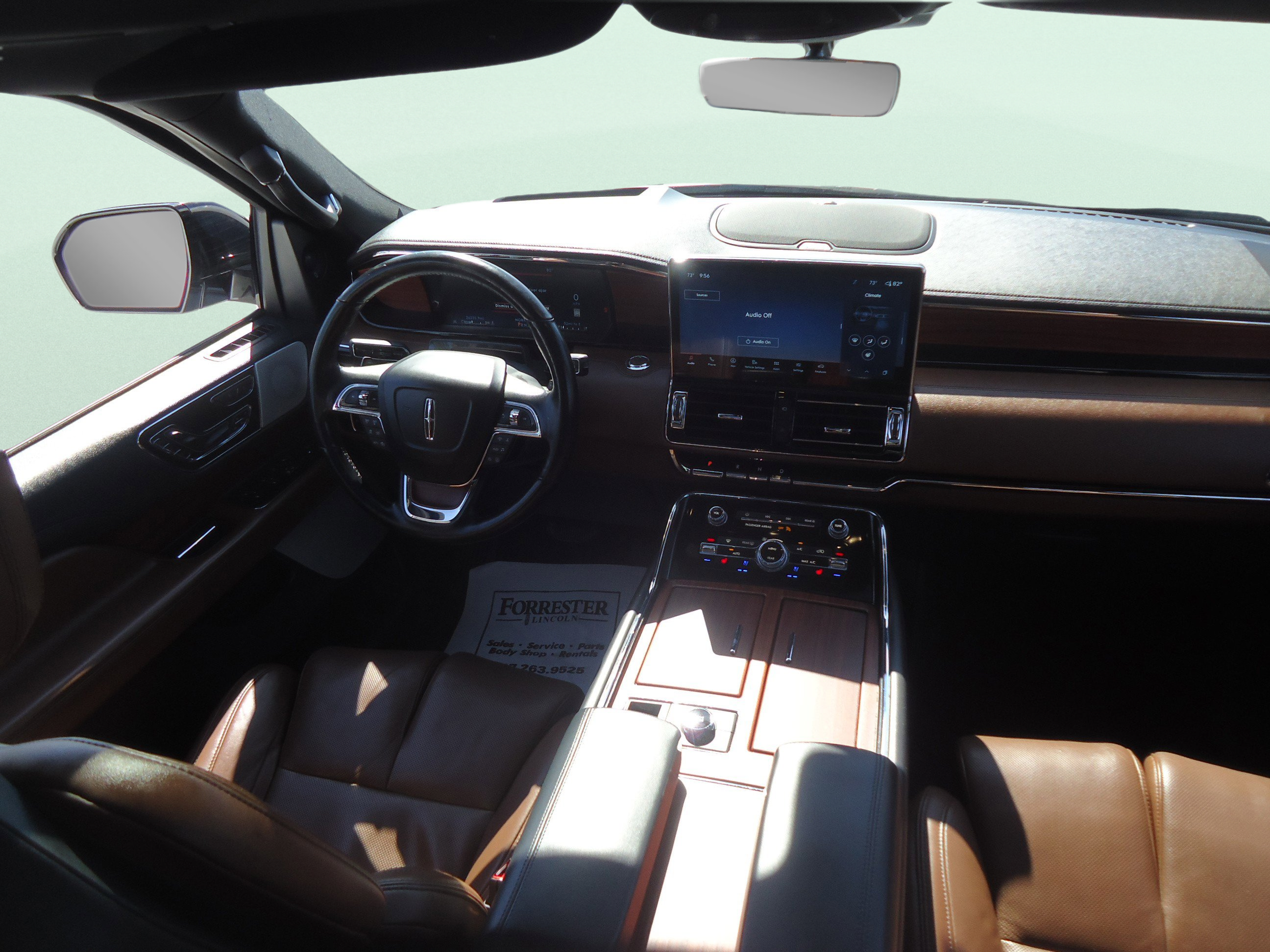 Certified 2024 Lincoln Navigator L Reserve AWD/4WD image 10