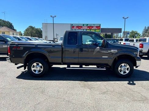Used 2005 Ford F250 Lariat AWD/4WD image 9