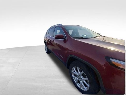 Used 2017 Jeep Cherokee Latitude w/ Comfort & Sound Group image 15