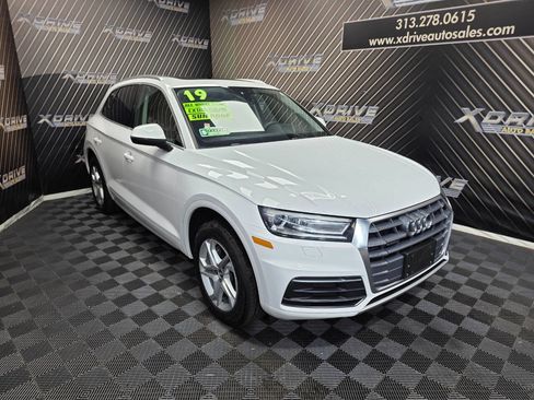 Used 2019 Audi Q5 2.0T Premium w/ Convenience Package image 7