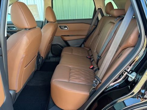 New 2026 Nissan Rogue Platinum w/ Platinum Premium Package image 12