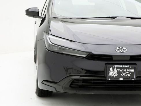 Used 2024 Toyota Prius LE image 4