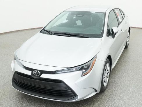 New 2026 Toyota Corolla LE FWD image 3